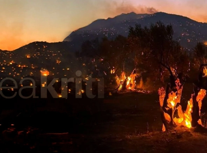 Ολονύχτια μάχη με τις φλόγες στο Ρέθυμνο