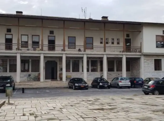 Υβριστική επίθεση σε εργαζόμενο από συνεργάτη του δημάρχου Βόλου καταγγέλλει ο Σύλλογος ΟΤΑ - Τι απαντά ο καταγγελλόμενος