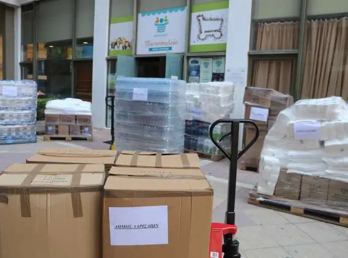Αλληλεγγύη Δ.Λαρισαίων προς τους πυρόπληκτους της Αττικής - Είδη πρώτης ανάγκης συγκεντρώνει το Κοινωνικό Παντοπωλείο