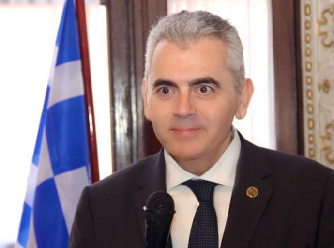 Τα όνειρά τους στην Ελλάδα… - του Μάξιμου Χαρακόπουλου*