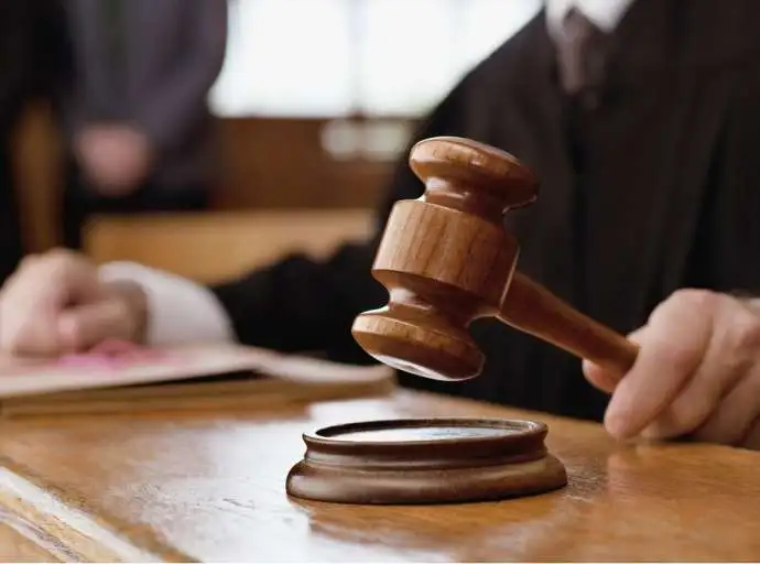 Λάρισα | Φυλάκιση δύο ετών σε 80χρονο για προσβολή γενετήσιας αξιοπρέπειας σε ανήλικη