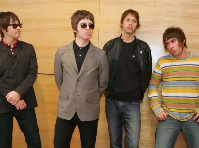 Oasis: Είναι επίσημο - Ανακοίνωσαν την επανασύνδεσή τους - Πότε θα κάνουν συναυλίες