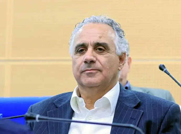Φ.Λαμπρινίδης | Η Περιφέρεια, οι "πουθενάδες" και οι "δημαγωγοί της πλάκας"!!! 