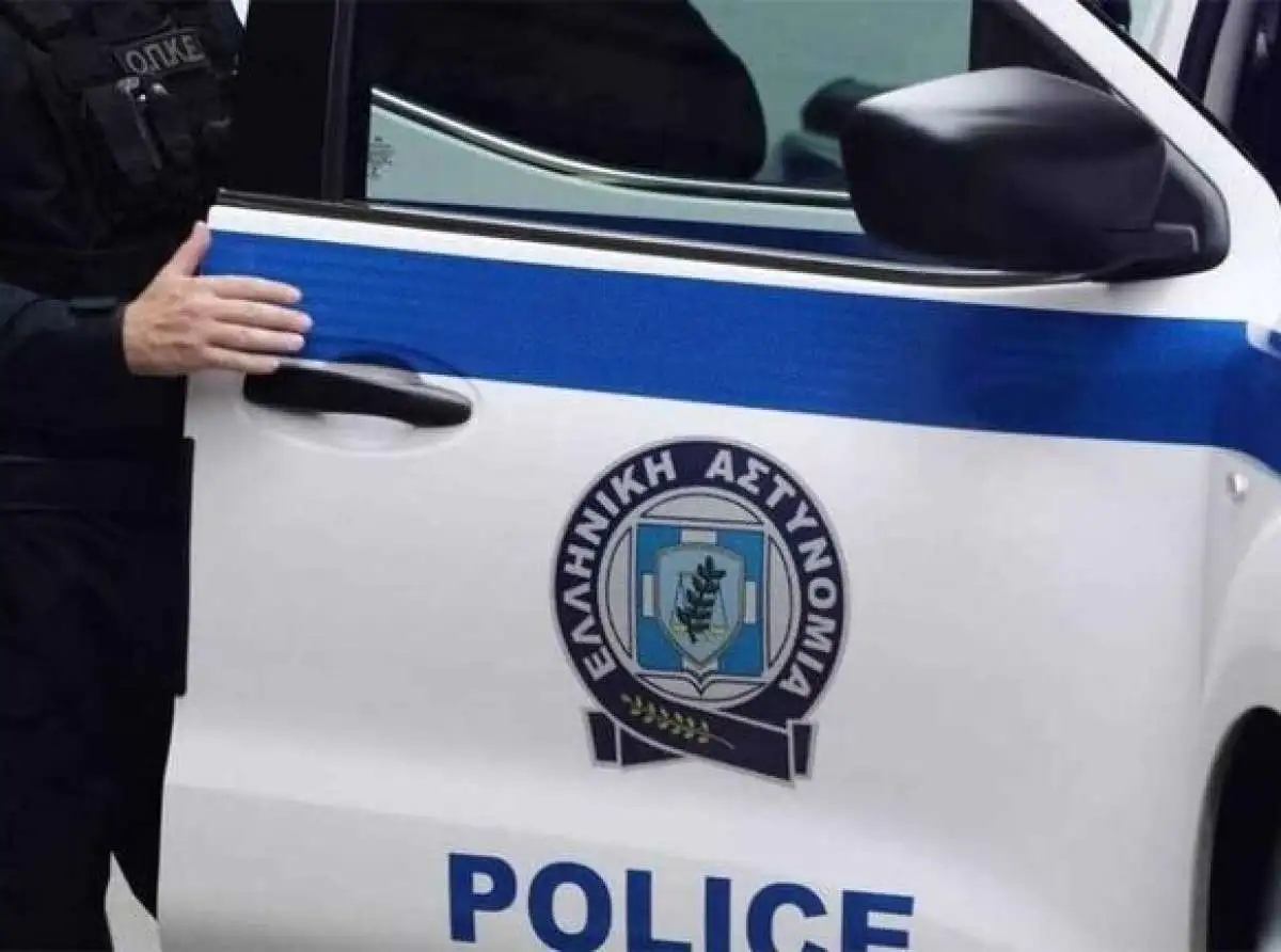 Λάστιχα αυτοκινήτου μαζί με τις ζάντες έκλεβε Τυρναβίτης...