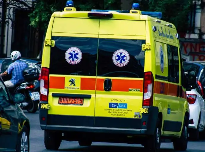 Θεσσαλονίκη: Σε κρίσιμη κατάσταση άνδρας που έπεσε σε φρεάτιο ανελκυστήρα