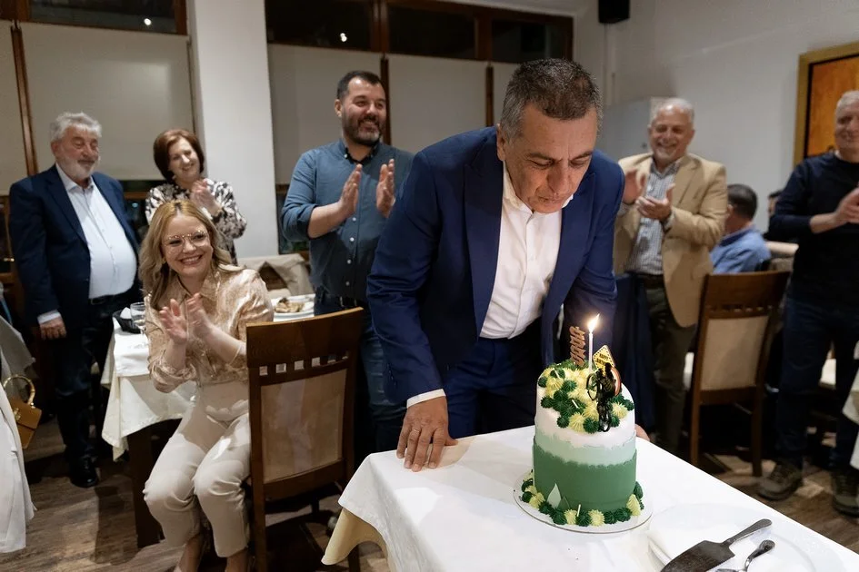 Σε θερμή ατμόσφαιρα ο εορτασμός γενεθλίων του Περιφερειάρχη Θεσσαλίας Δημήτρη Κουρέτα (ΦΩΤΟ)