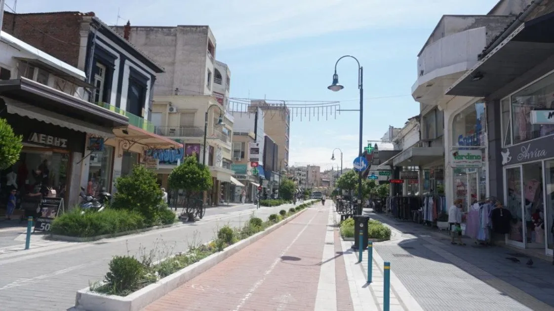 Πρώτο Σάββατο κλειστά τα εμπορικά της Λάρισας 
