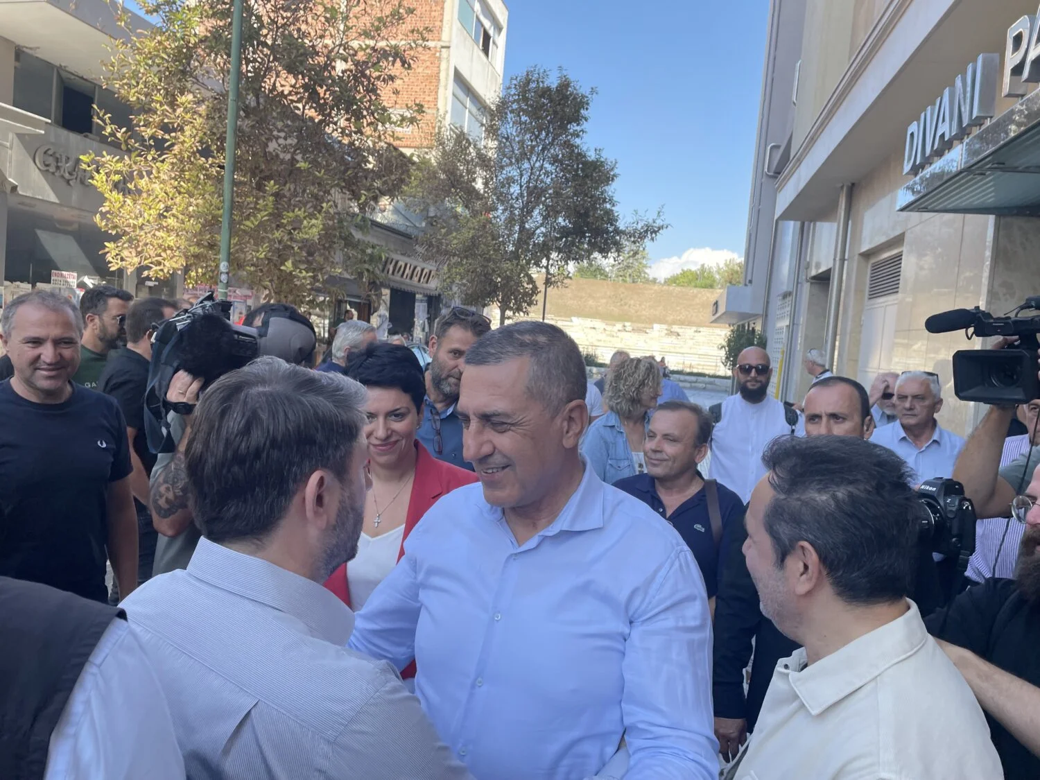 Κουρέτας... η εξαίρεση | Προλόγισε με θέρμη τον Ανδρουλάκη