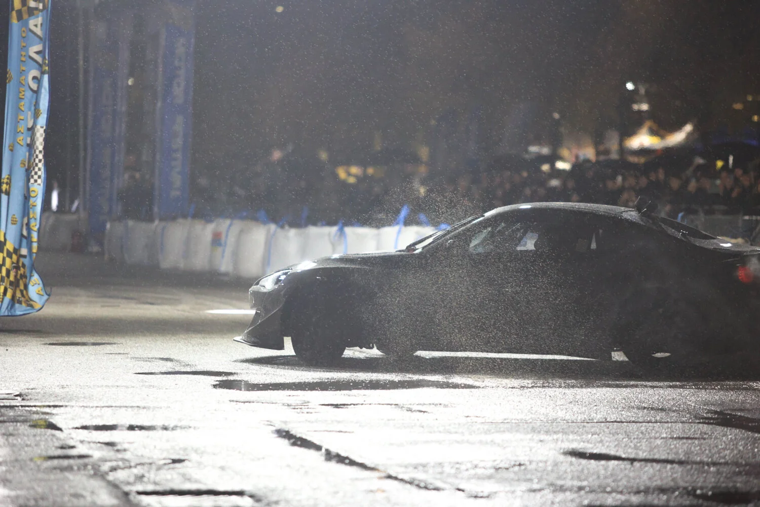 Τσίτα τα γκάζια από χθες στο 24o Motor Festival - Σήμερα η τελετή έναρξης στη σκεπαστή της Νεάπολης (VIDEO & ΦΩΤΟ)