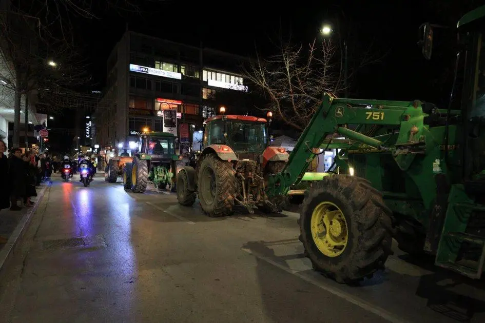 Από πέντε σημεία θα μπουν απόψε τα τρακτέρ στη Λάρισα