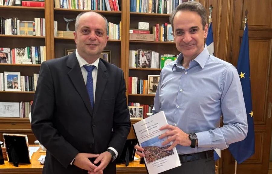Συνάντηση Μητσοτάκη-Καπετάνου με... παρουσίαση σχεδίου ανάπτυξης των χωριών του Νομού Λάρισας
