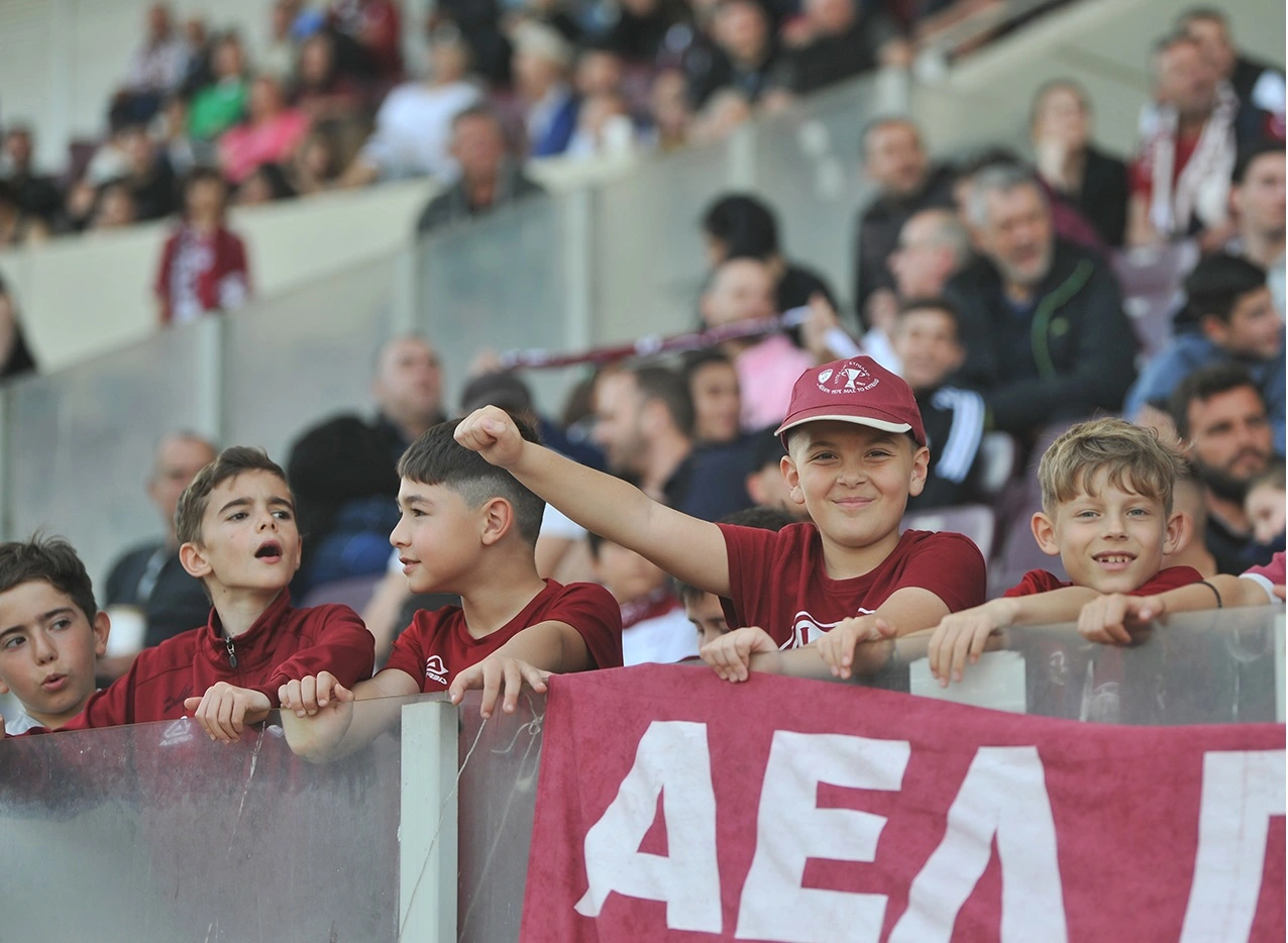 ΑΕΛ-ΠΟΤ στις 15:00 στο κατάμεστο AEL FC ARENA | Έτσι... γιορτάζει η Λάρισα!!!