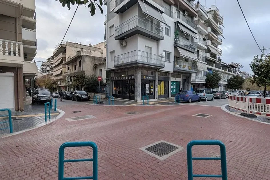 Σε ισχύ νέες κυκλοφοριακές ρυθμίσεις σε Γεωργιάδου και Τ. Βελισσαρίου