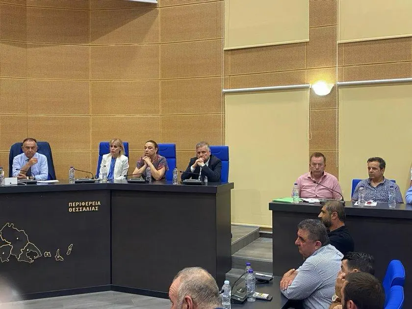 Κόκκαλης με Κέλλα για ευλογιά: Ήρθαν στη Λάρισα για να πουν ψέματα στους κτηνοτρόφους – Δεν έχουν κάνει ούτε τα αυτονόητα