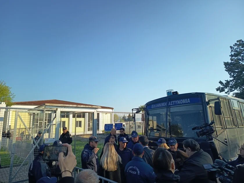 Έχουμε υλικό στα χέρια μας που δείχνει μπάζωμα (VIDEO)