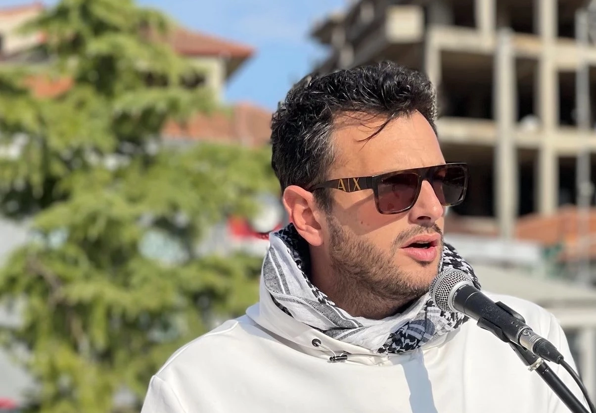 Συγκεντρώθηκαν για την παιδεία στην Κεντρική Πλατεία Τυρνάβου (ΦΩΤΟ)