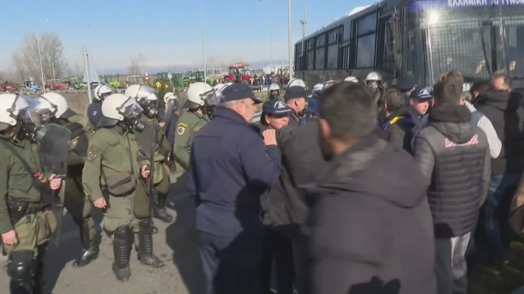 Ένταση και χημικά στον Ε65