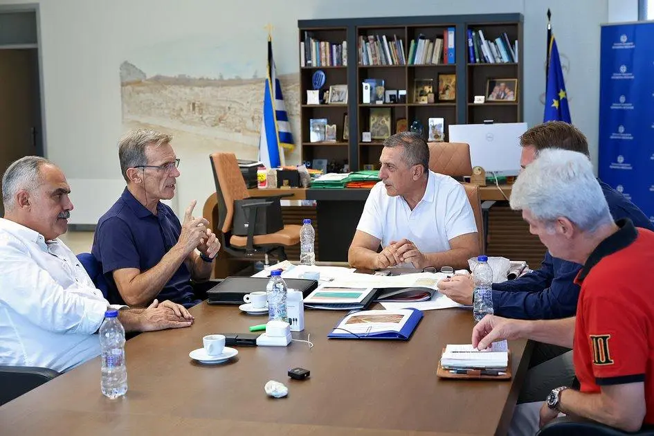 Στην Περιφέρεια ο πρόεδρος της ΔΕΘ (ΦΩΤΟ)