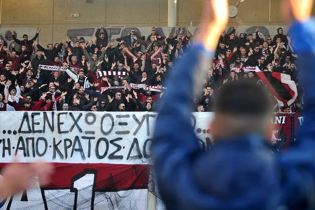 Στα παιχνίδια όλων σας κάνουμε... χαλάστρα - Και πολιτική αντίδραση για την αναίτια απαγόρευση στους οπαδούς της ΑΕΛ