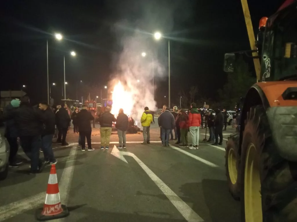 Κινητοποιήσεων συνέχεια στα θεσσαλικά μπλόκα