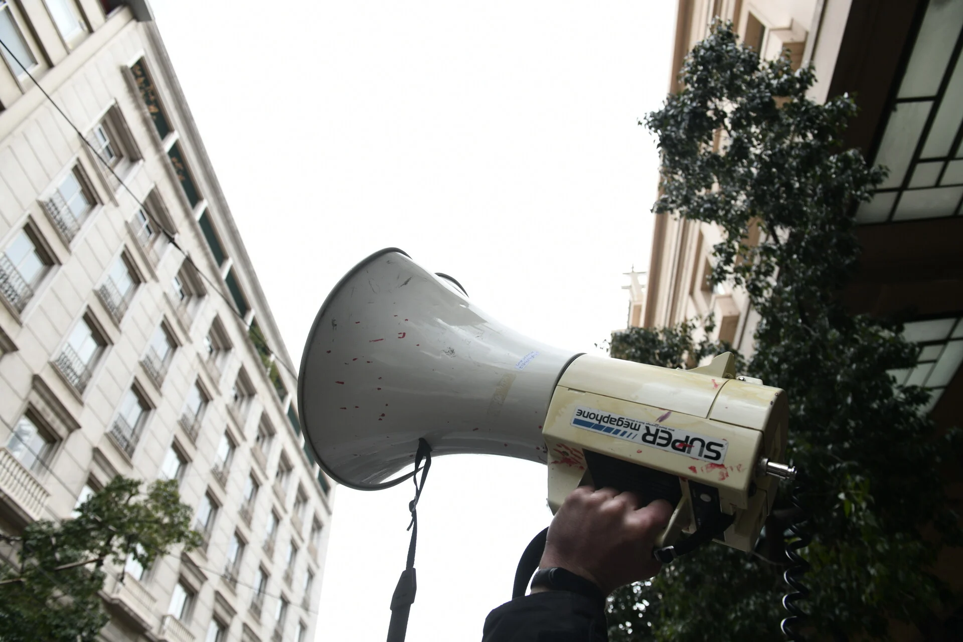 Στο πλευρό των απεργών εκπαιδευτικών ΑΔΕΔΥ και Εργατικό Κέντρο Λάρισας