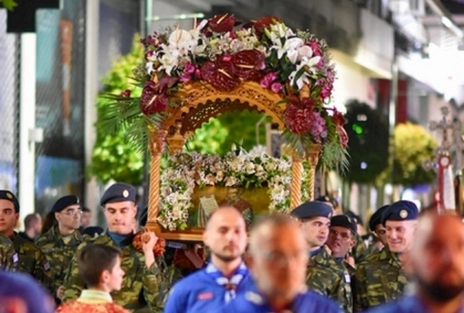Με όλες τις τιμές και πλήθος πιστών ο εορτασμός του Αγ.Αχιλλίου στη Λάρισα (ΦΩΤΟ)