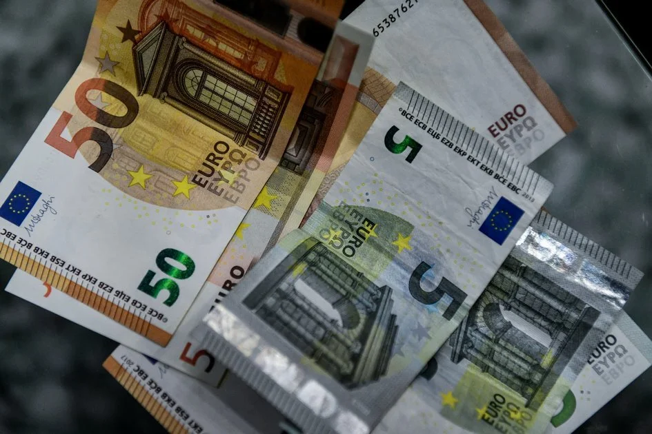 Πρώτος μισθός με νέους φόρους — Aυτοί που κερδίζουν