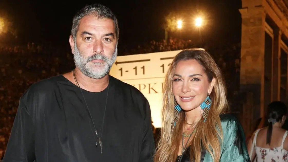 Μπισμπίκης και Βανδή αγκαλιά στην παραλία