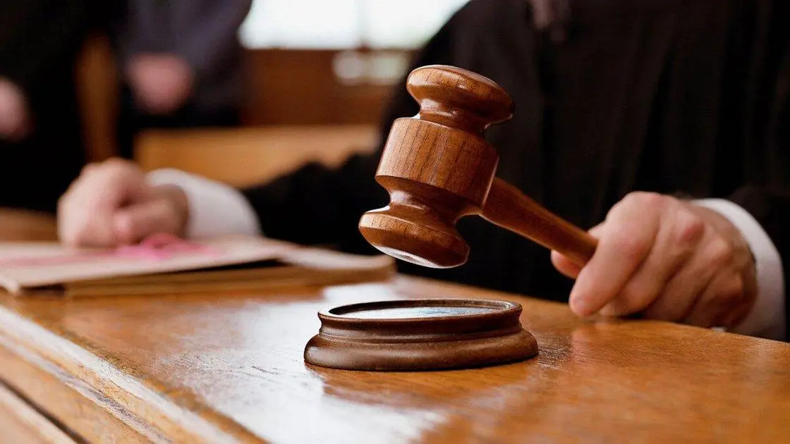 Λάρισα: Απειλές διαπόμπευσης με φωτογραφίες και βίντεο – Καταδίκη μόνο για εξύβριση