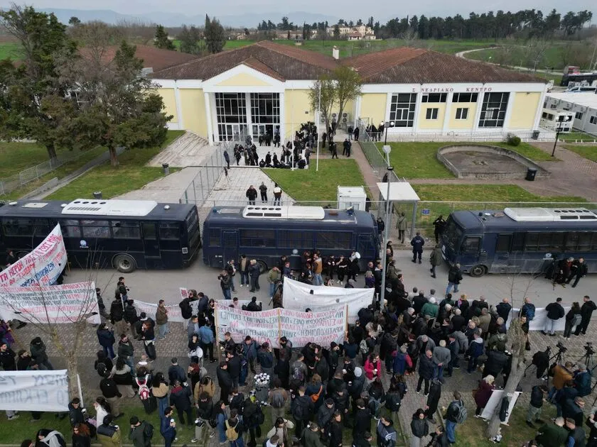 Στις 6 Απριλίου η επόμενη συνεδρίαση της δίκης των Τεμπών