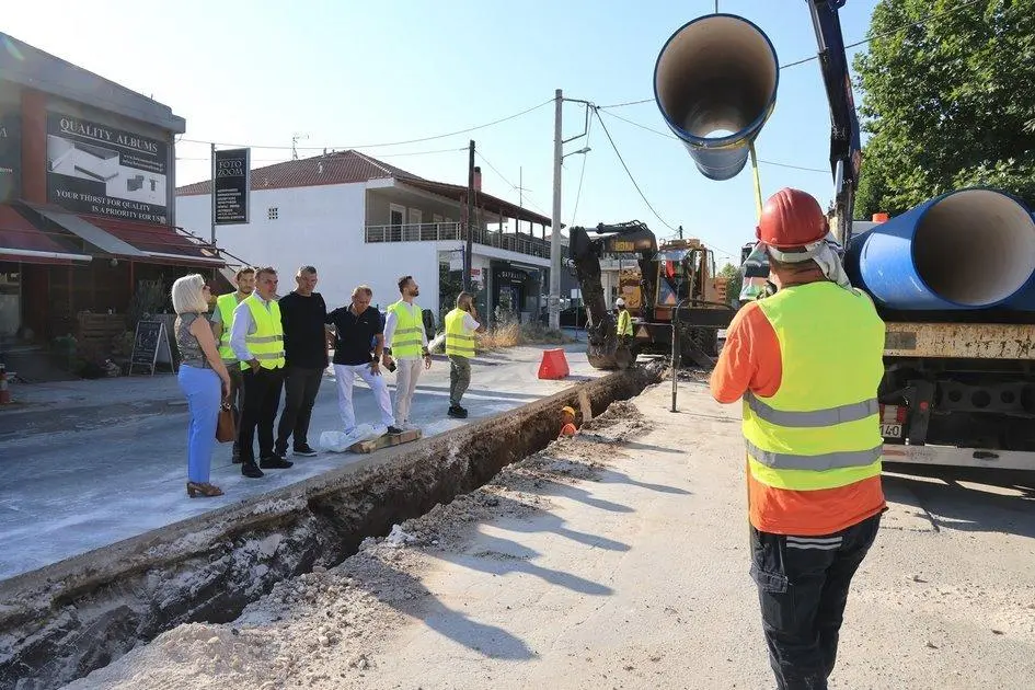 Στα έργα της ΔΕΥΑΛ σε Γιάννουλη, ΑΤΑ και Παναγούλη ο Μαμάκος (ΦΩΤΟ)