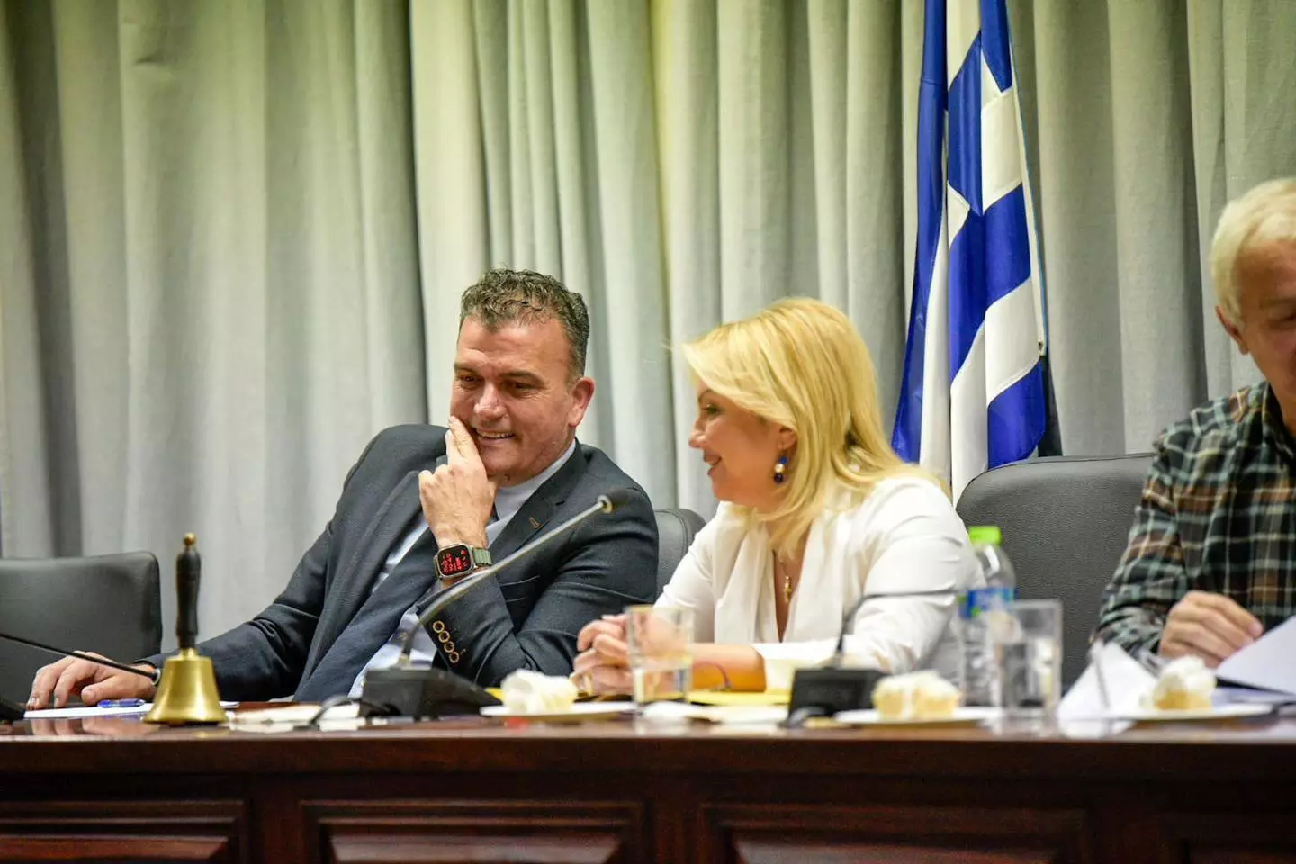 Μαμάκος: Δεν θα αφήσουμε τον δήμο να καταρρεύσει - Πέρασε κατά πλειοψηφία η αύξηση τελών  