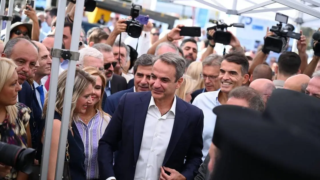 Δύσκολο δίμηνο για το Μαξίμου
