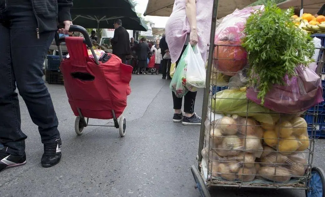 Έως το Σάββατο το ειδικό ωράριο στις λαϊκές της Λάρισας