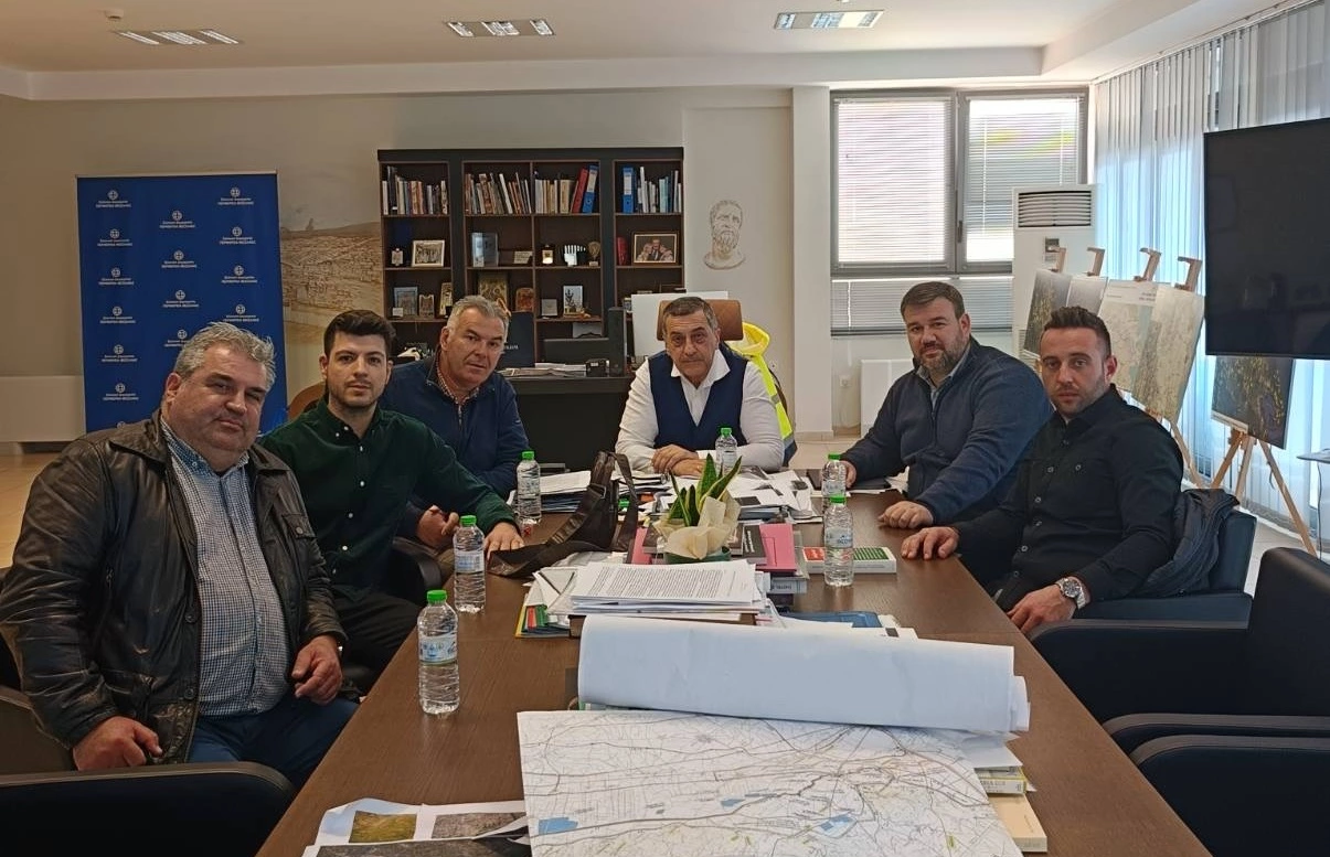 Στον Περιφερειάρχη ο υποψήφιος πρόεδρος της "Επανεκκίνησης" Δ.Παπαλέξης