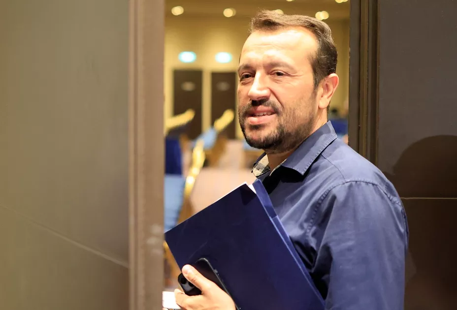 Σε συνεδρίαση της Ν.Ε. ΣΥΡΙΖΑ Λάρισας ο Νίκος Παππάς