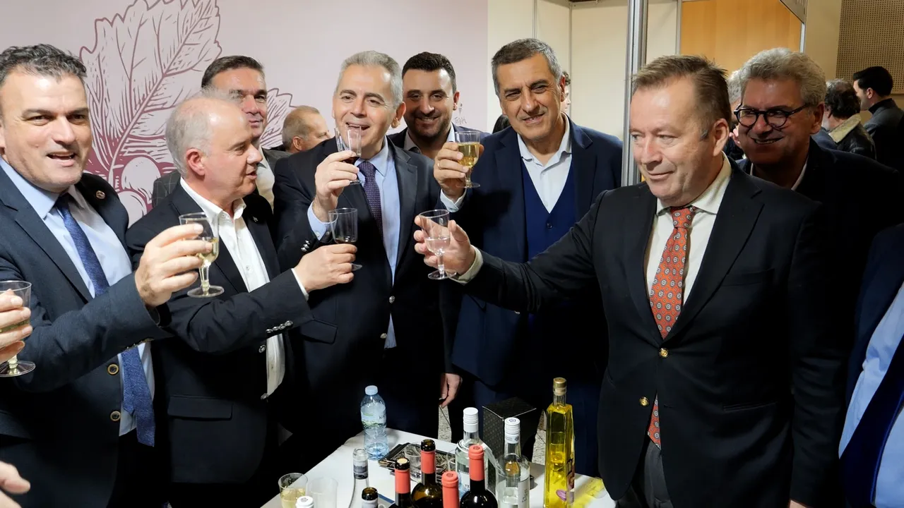 Κέρδισαν τις εντυπώσεις οι θεσσαλικές γεύσεις στην Αθήνα (VIDEOS & ΦΩΤΟ)