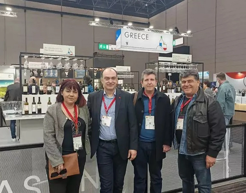 Η Περιφέρεια στο Ντίσελντορφ για το μεγαλύτερο οινικό ραντεβού της Ευρώπης (ΦΩΤΟ)