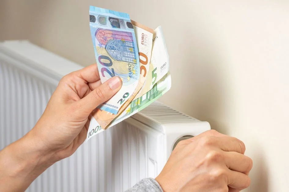 Έως αύριο η προκαταβολή του επιδόματος θέρμανσης σε πάνω από 1 εκατ. δικαιούχους — Ποια ποσά θα λάβουν