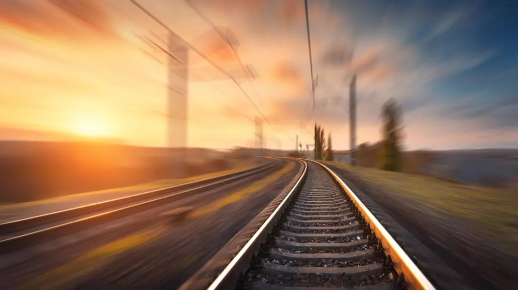 Πέντε εργολαβίες fast track 451 εκατ. € για τον σιδηρόδρομο στη Θεσσαλία