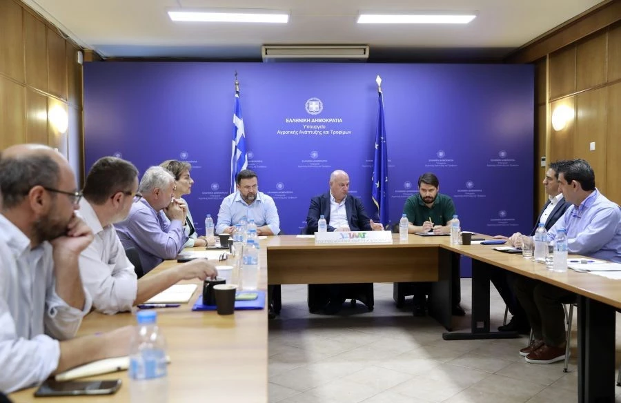 Συνάντηση Τσιάρα με αντιπροσωπεία της ΕΘΕΑΣ