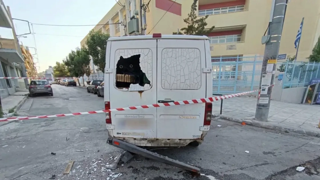 Αναβάτης μηχανής άνοιξε πυρ σε οδηγό αυτοκινήτου – Ακολούθησε καταδίωξη