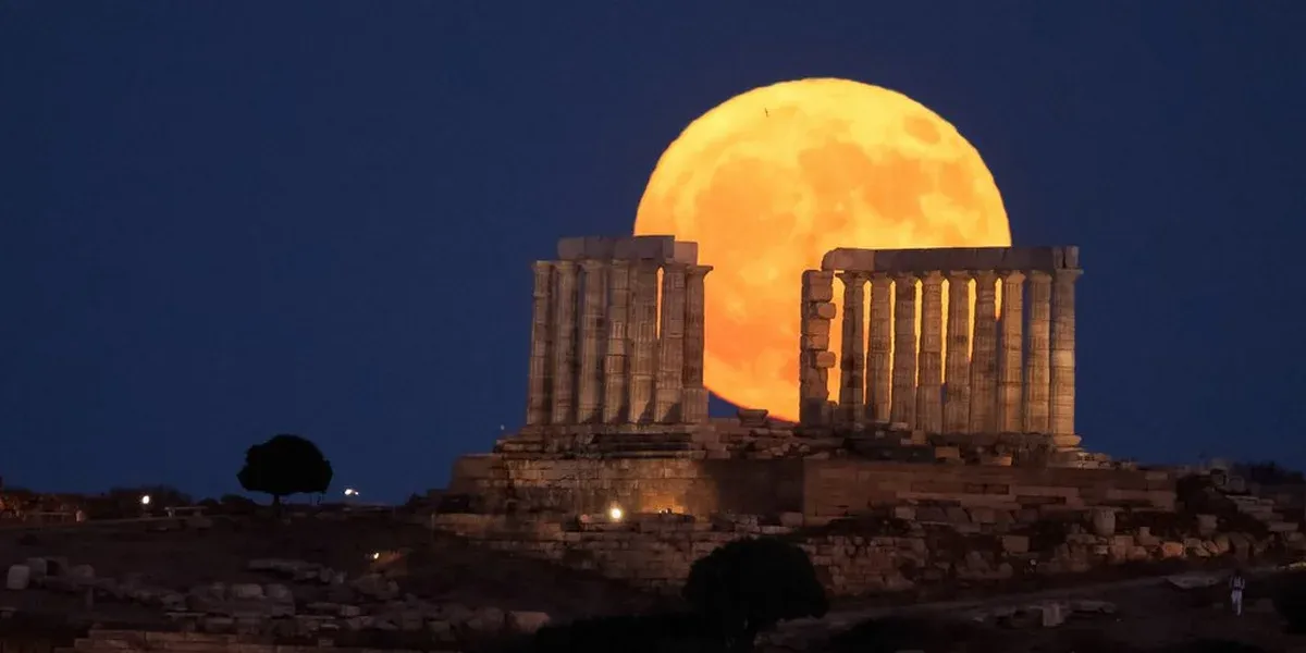 Πανσέληνος Ιουλίου: Πότε θα φωτίσει τον ουρανό