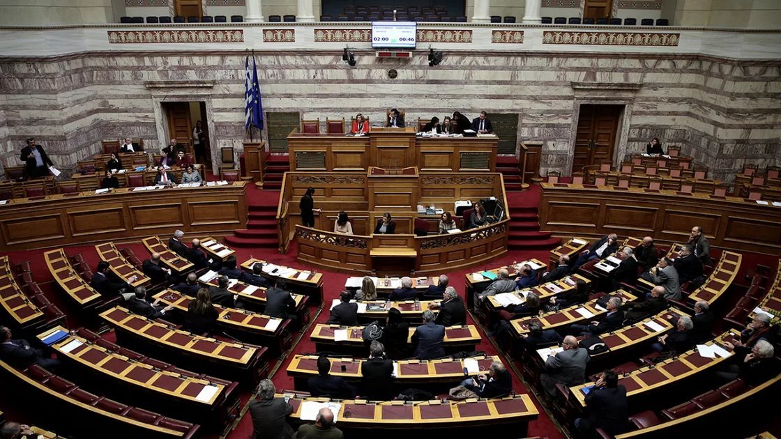 Πολιτικές αναταράξεις λόγω ΟΠΕΚΕΠΕ – Πιέσεις για ανασχηματισμό και αποχωρήσεις βουλευτών