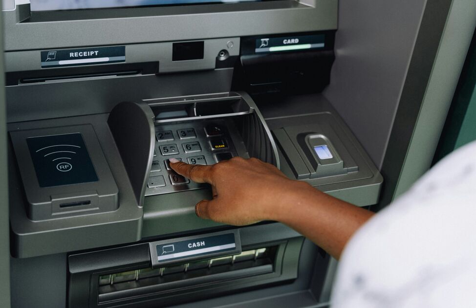 Τέσσερις ημέρες χωρίς τράπεζες – Τι ισχύει για τις συναλλαγές