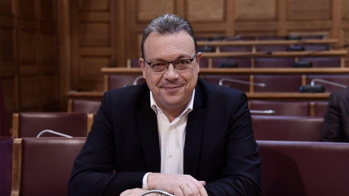 Επισκέπτεται σήμερα (19/9) την Λάρισα ο Φάμελλος 