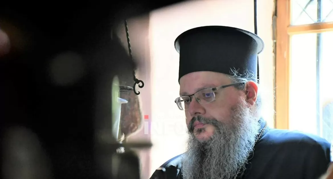 Βαρύ πένθος για τον Μητροπολίτη Ιερώνυμο - Τιμάται και στη Λάρισα η μνήμη του πατρός του