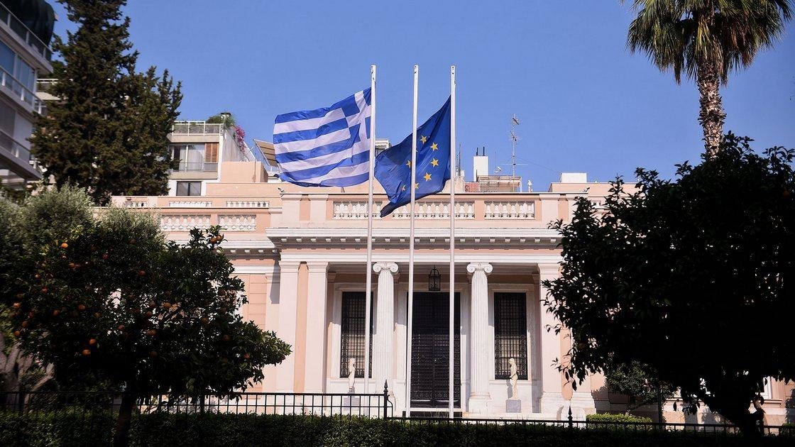 Πολιτικός αναβρασμός στο Μαξίμου – Σενάρια για πρόωρες κάλπες και εσωκομματικές συγκρούσεις