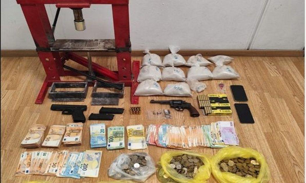 Η «ελεγχόμενη παράδοση» που αποκάλυψε κύκλωμα κάνναβης – Στα ύψη η χρήση στη Λάρισα