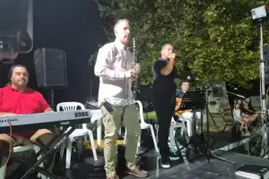 55887a9b-f196-4b9f-ba27-79a0f0ee1966_original